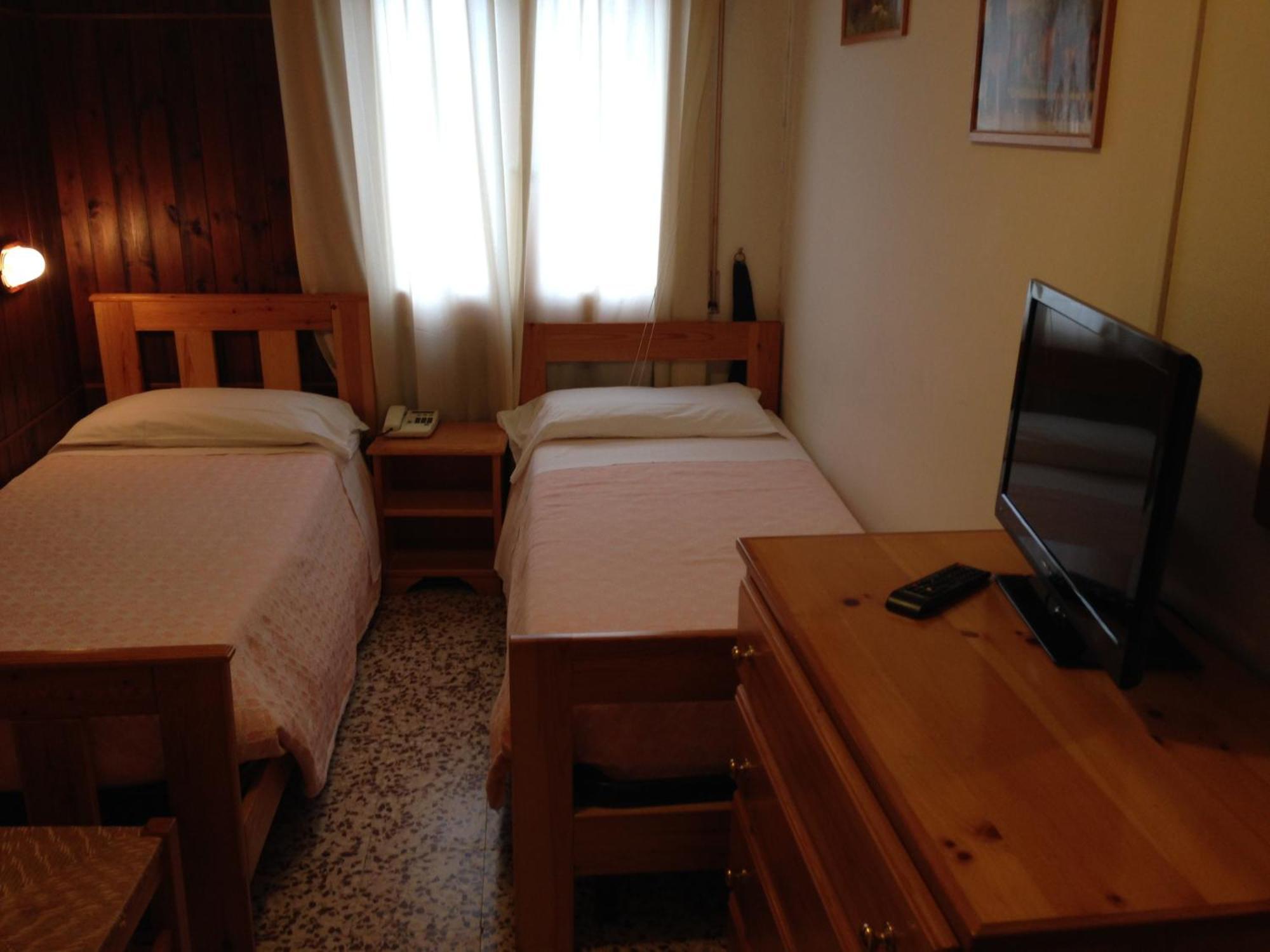 Hotel Cimone Риолунато Номер фото